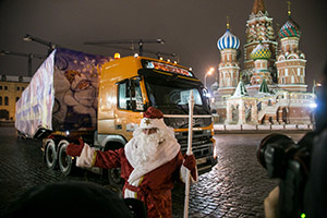 Volvo FMX доставил елку в Кремль