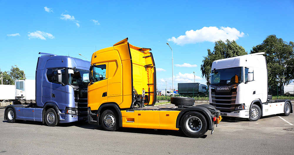 Первые грузовики Scania нового поколения отгружены трем российским клиентам