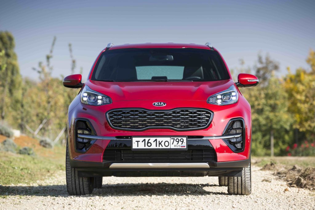 KIA объявляет комплектации и цены обновленного кроссовера Sportage