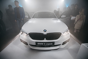 BMW Адванс-Авто презентовал обновленный BMW 5 серии