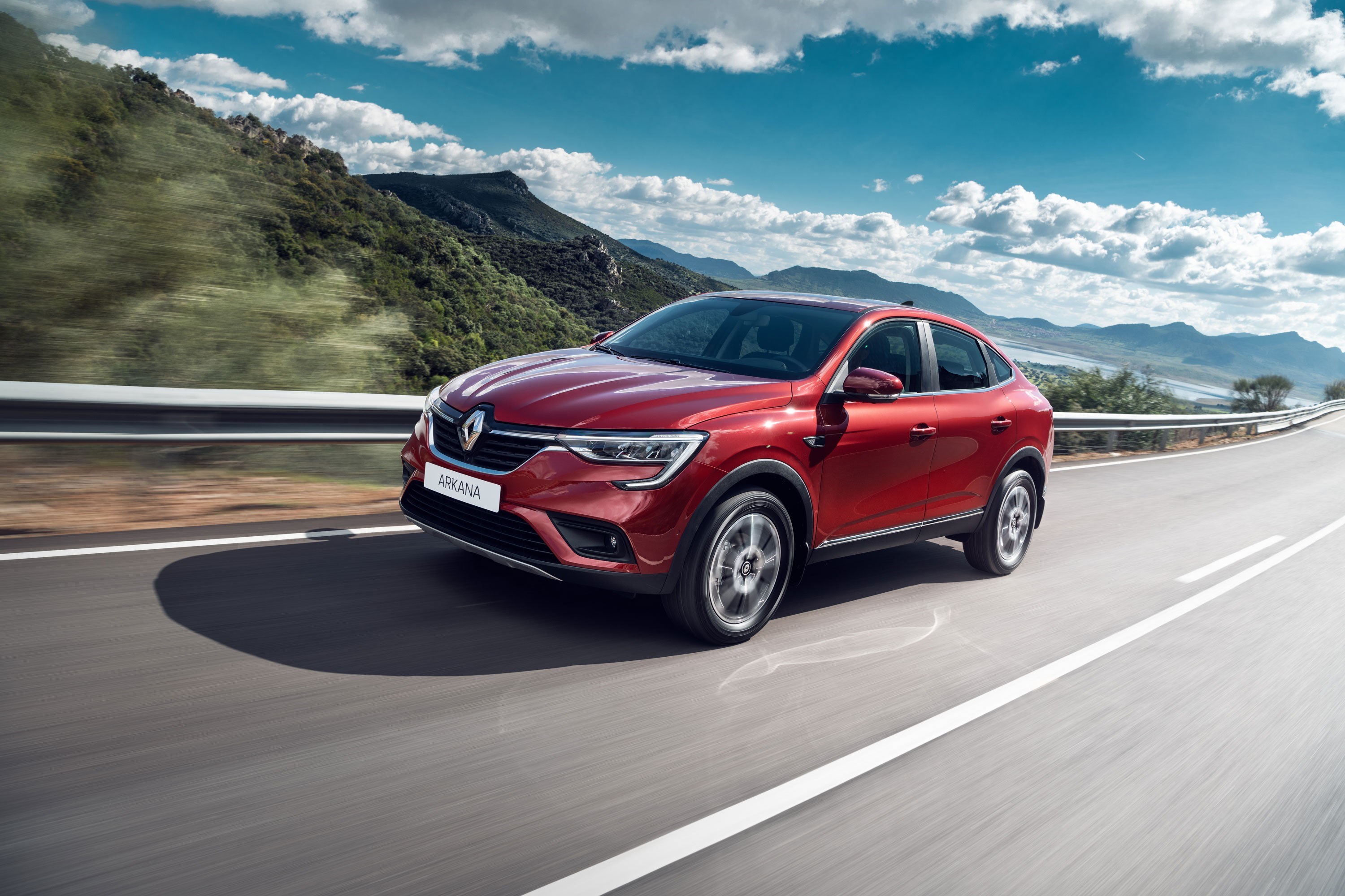Продажи Renault ARKANA начнутся летом 2019