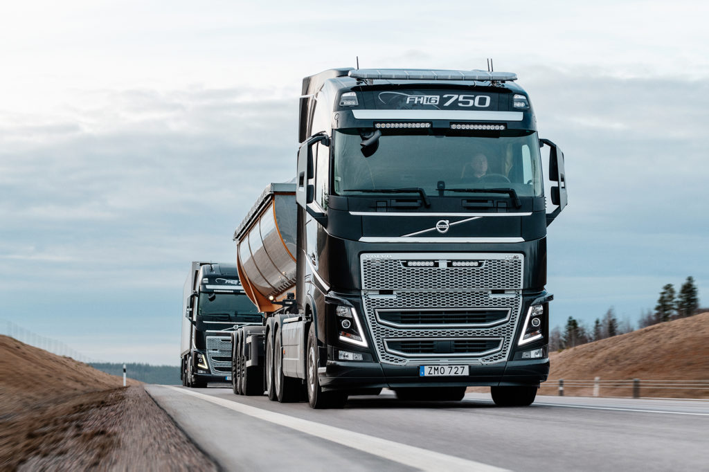 Функцией Distance Alert в грузовиках Volvo