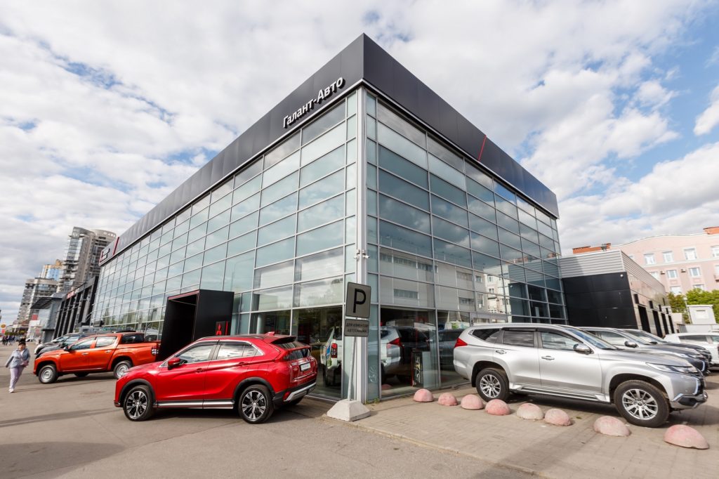 Дилерский центр Mitsubishi Motors в новом дизайне