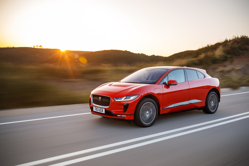 Jaguar I-PACE снова стал лучшим кроссовером