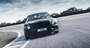 Bentley Flying Spur - новый спортивный седан