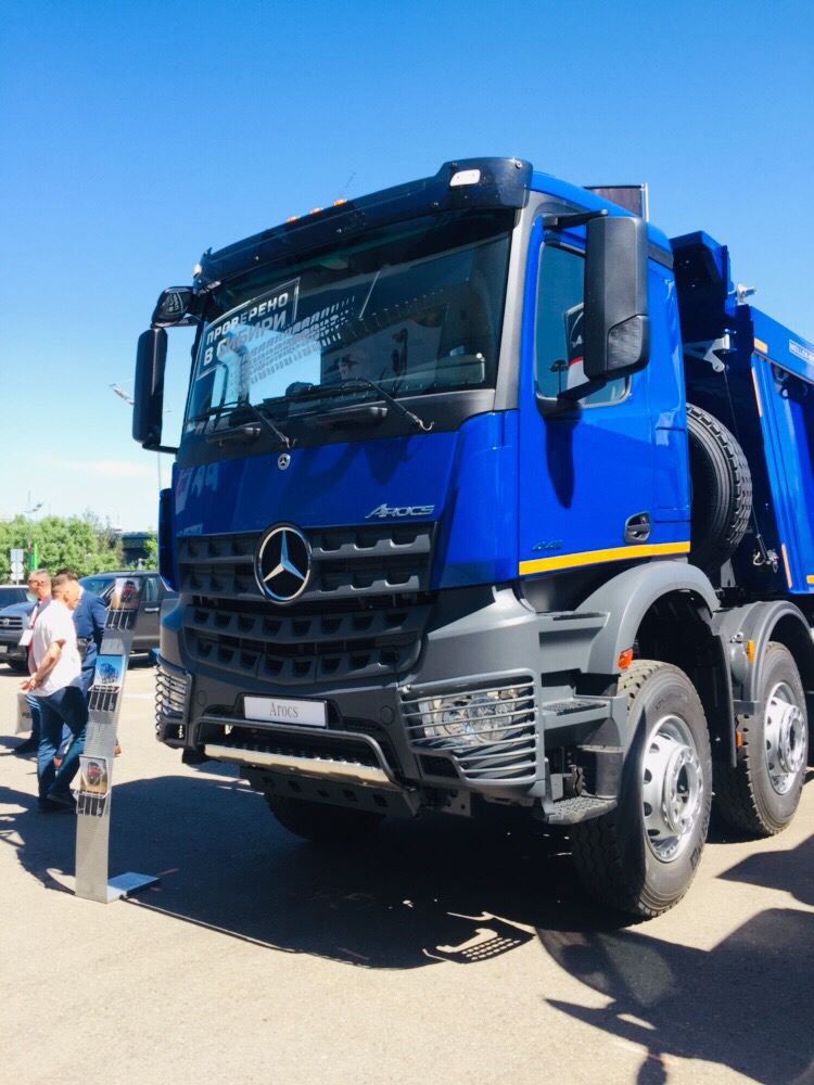 Mercedes Actros самосвал карьерный