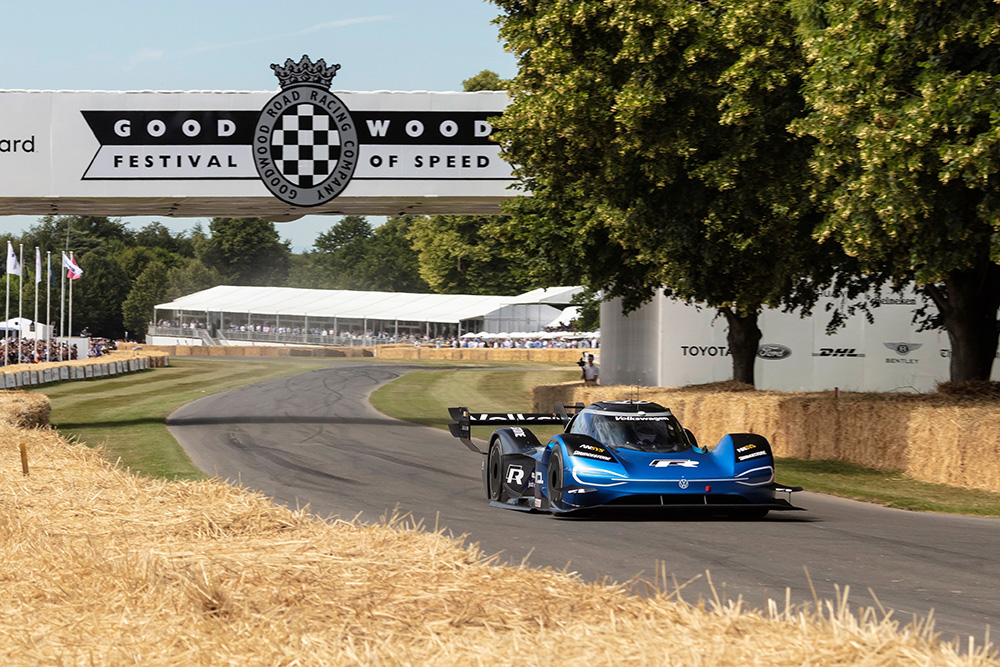 Volkswagen ID.R бьет рекорды