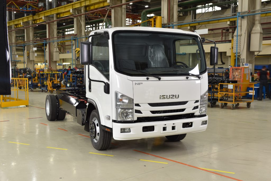 Новая малотоннажная модель ISUZU ELF 7.5 (NPR82) CNG c двигателем на метане