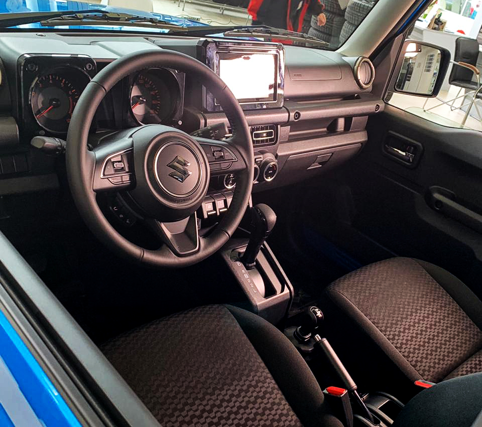 Стартовали продажи нового Suzuki Jimny с ценой от 1 359 000 рублей