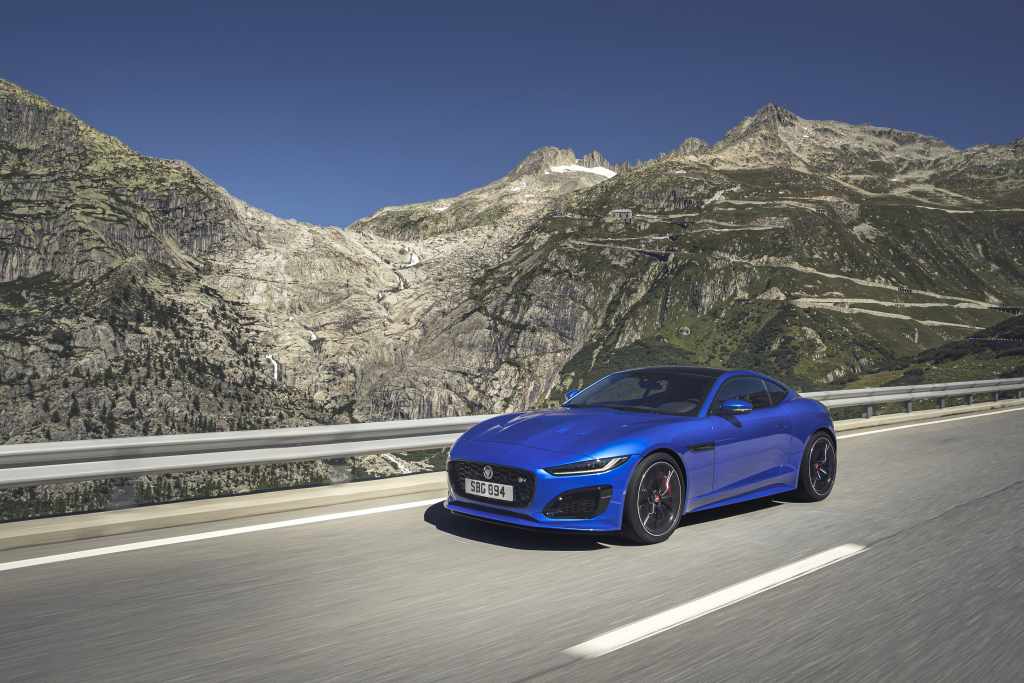 Jaguar F-TYPE старт продаж и цены