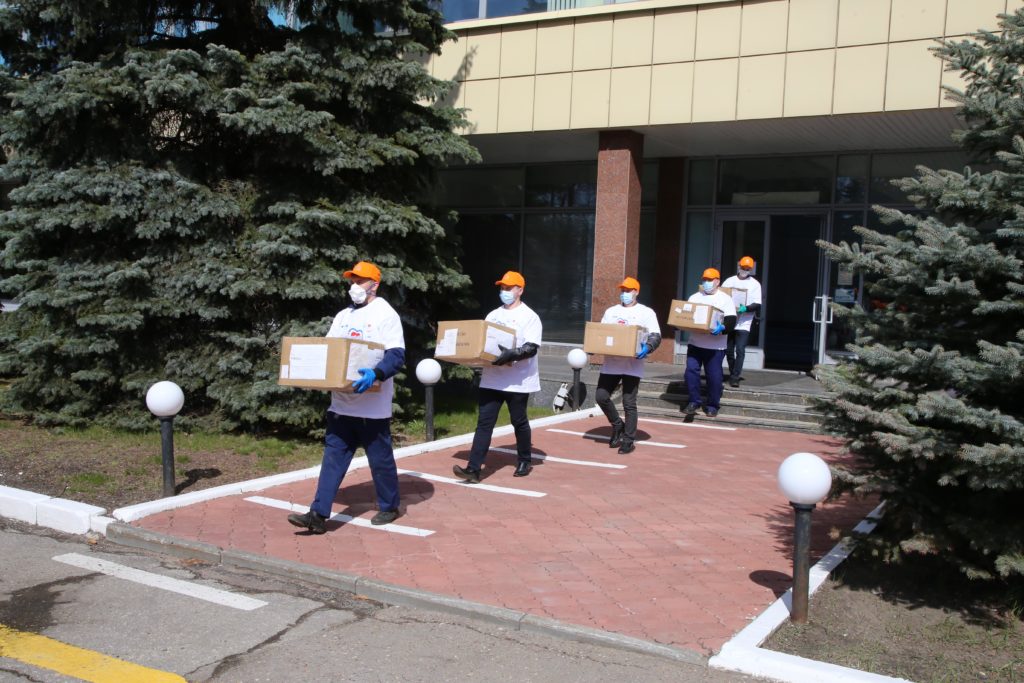 ГАЗ передал социальным учреждениям 250 тыс. защитных масок ГАЗ передал социальным учреждениям 250 тыс. защитных масок