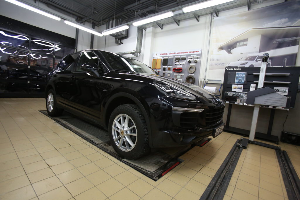 Porsche возобновляет производство Porsche возобновляет производство