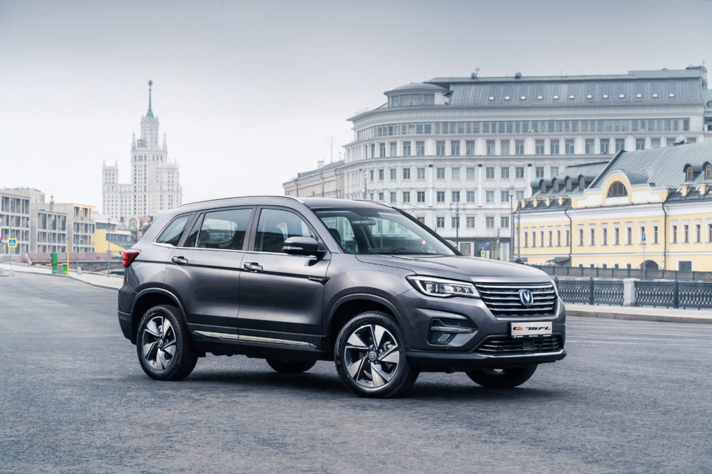 Самый большой кроссовер Changan CS75FL поступил в продажу по конкурентной цене Самый большой кроссовер Changan CS75FL поступил в продажу по конкурентной цене