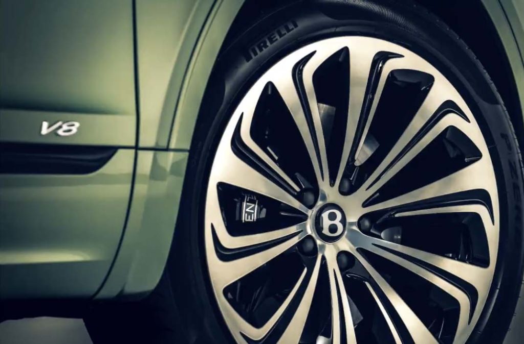 Компания Bentley показала обновленный Bentayga