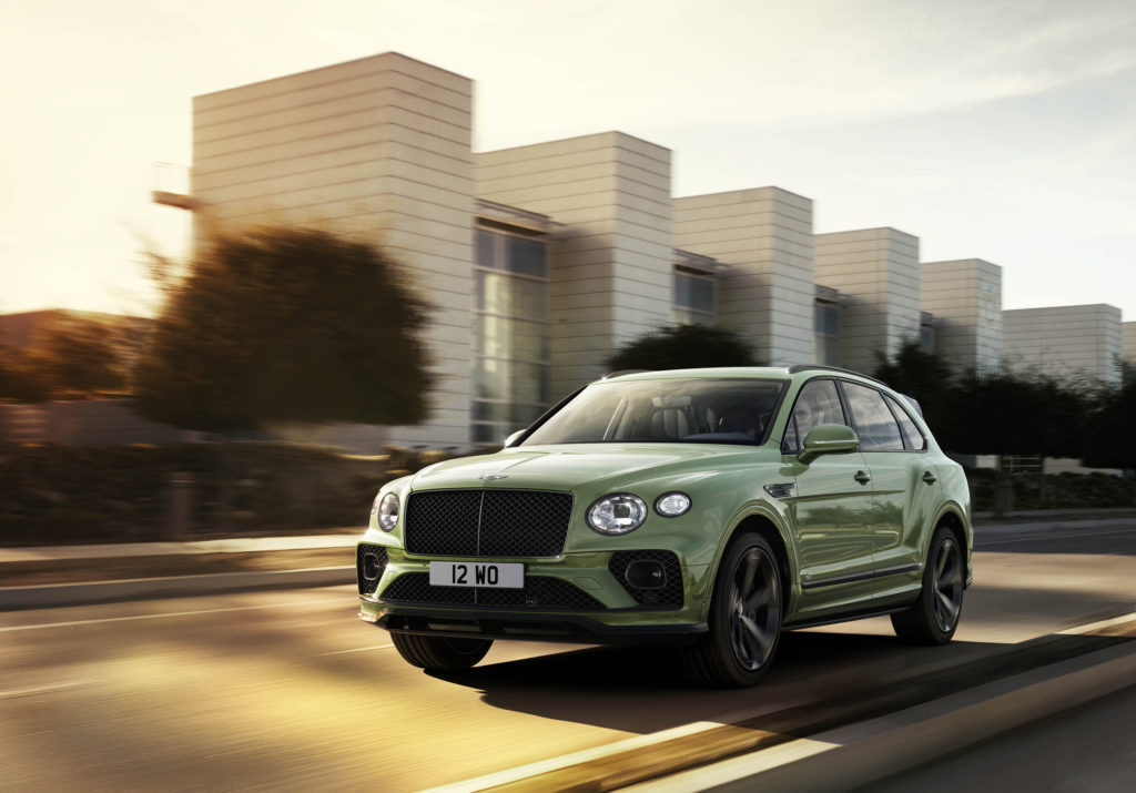 Компания Bentley показала обновленный Bentayga