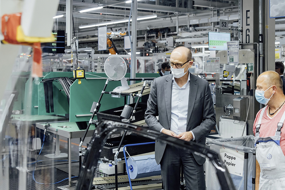 На заводе Volkswagen в Цвиккау началось производство первого электрического SUV марки