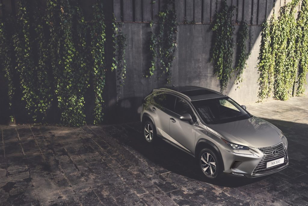 LEXUS продал в мире больше пяти миллионов кроссоверов
