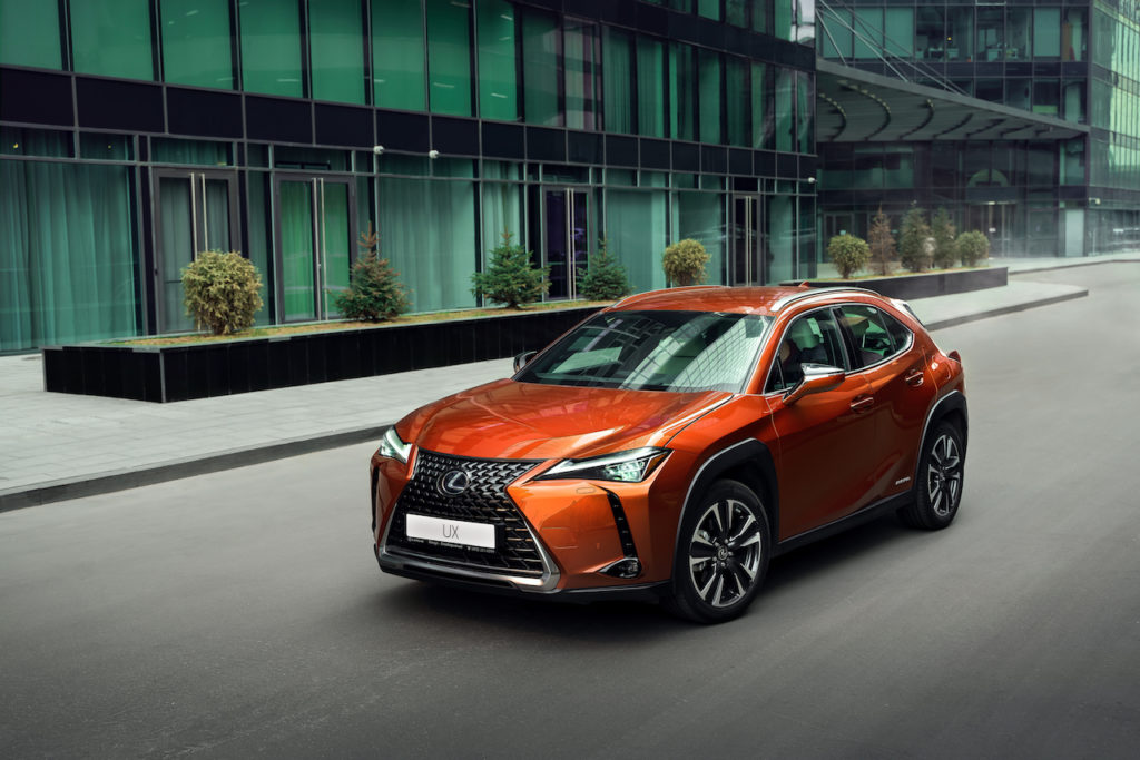 LEXUS продал в мире больше пяти миллионов кроссоверов