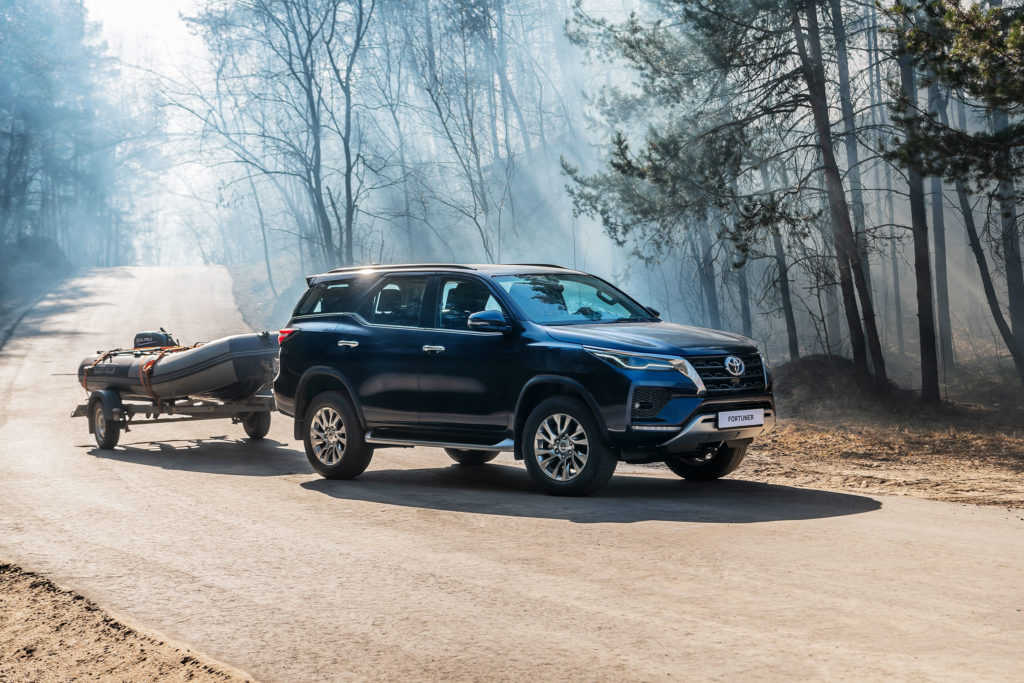 Начало продаж дизельного Toyota Fortuner