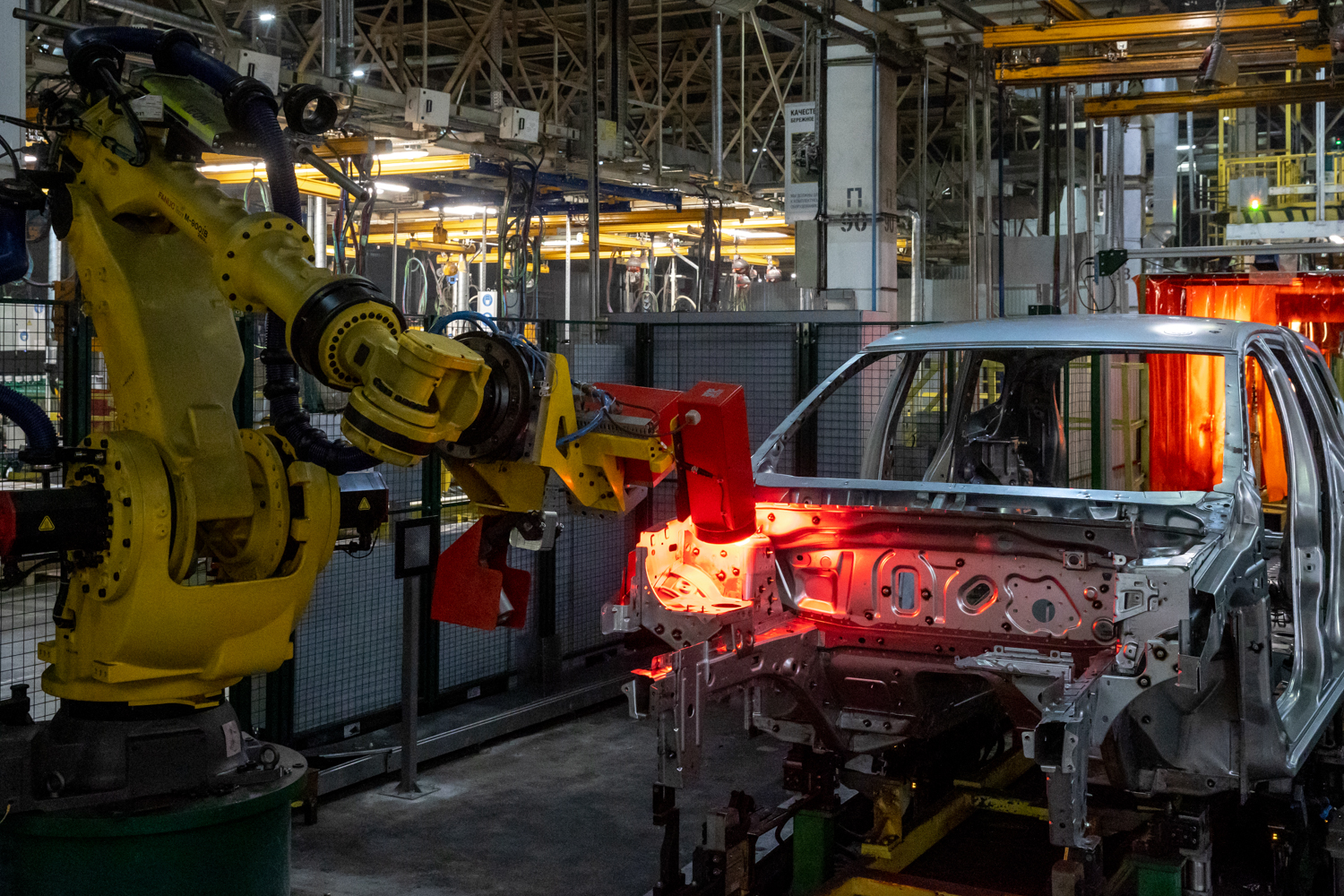 Производство нового Renault Duster запущено на заводе в Москве