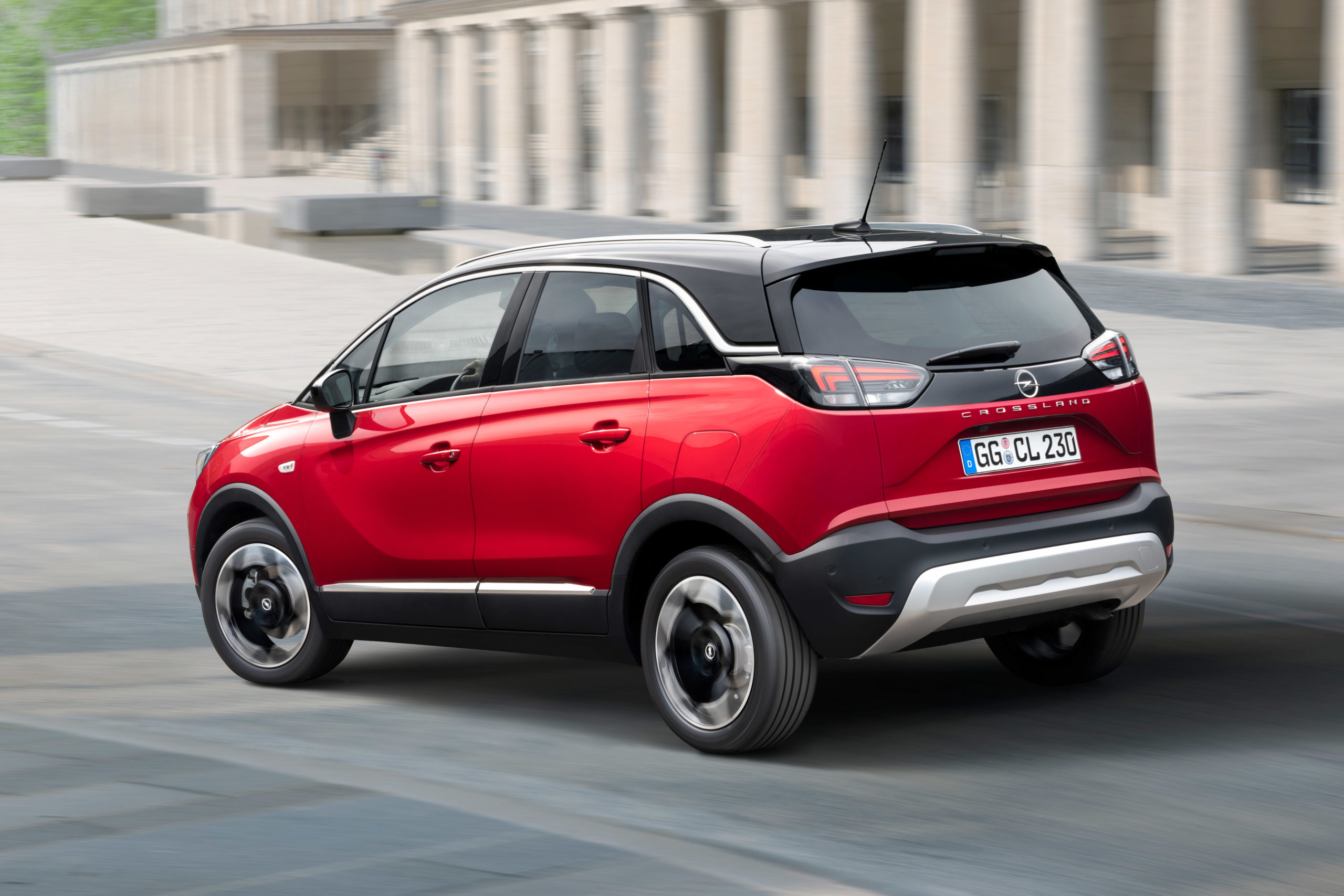 Кроссовер Opel Crossland появится в продаже в РФ в первом квартале 2021