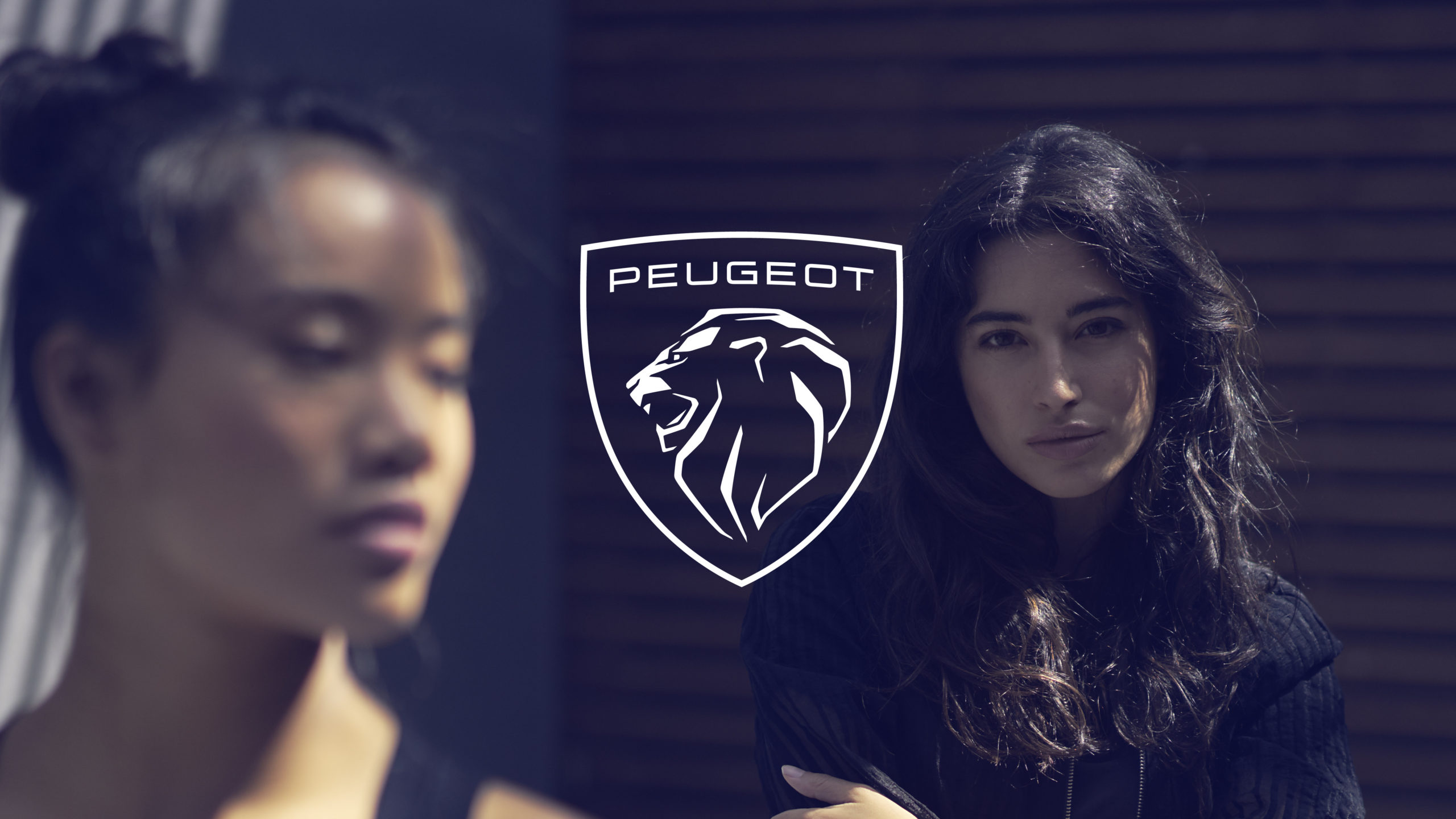 Компания PEUGEOT сменила логотип и фирменный стиль