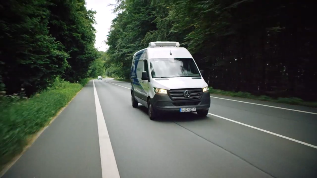 Электрический автофургон eSprinter для фармпродукции