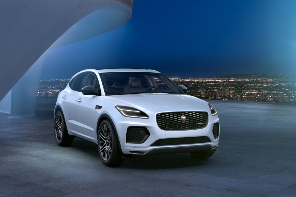 Цена на Jaguar E-PACE R-Dynamic Black