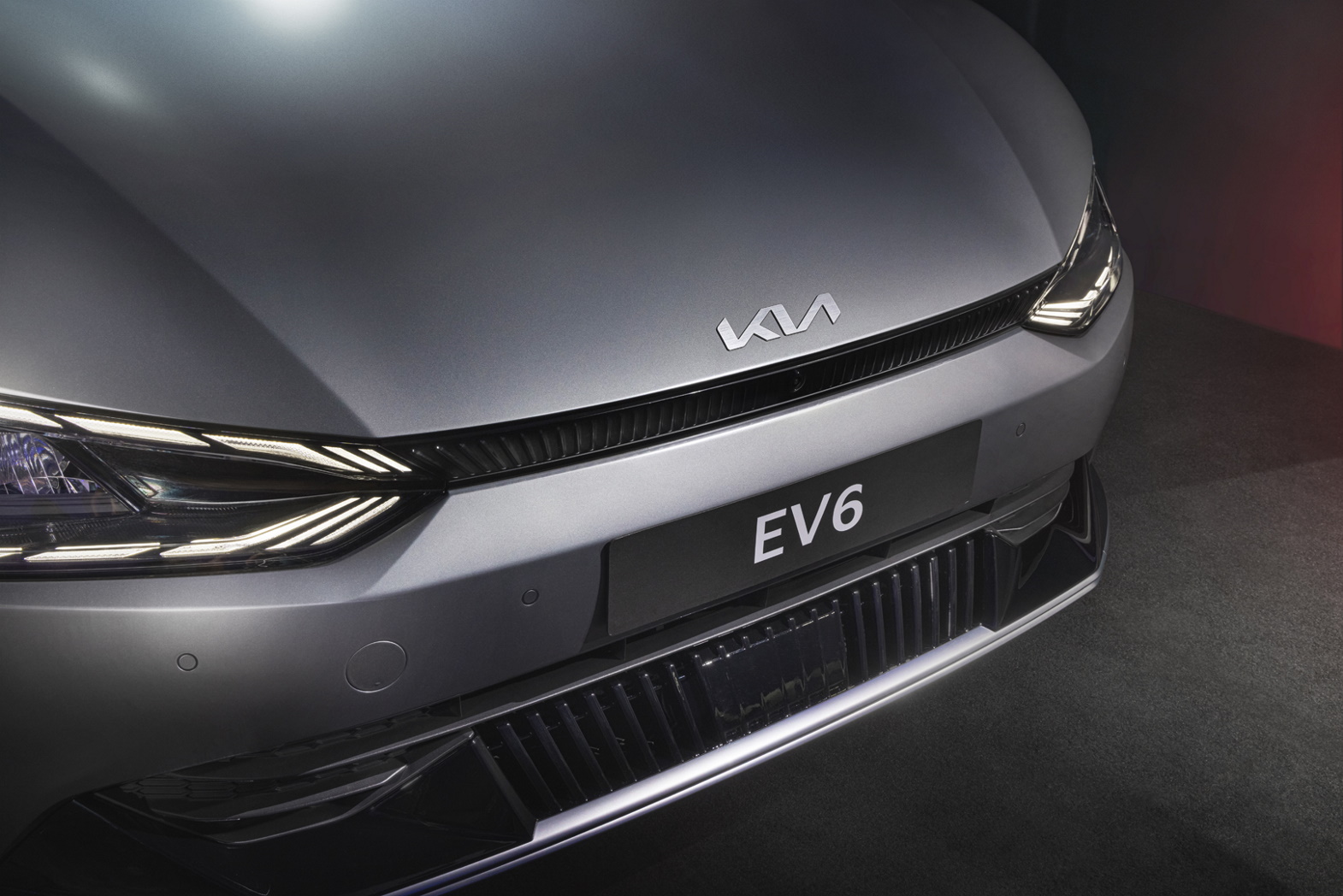 Kia начнет продажи электромобиля EV6 в России в 2022-м году