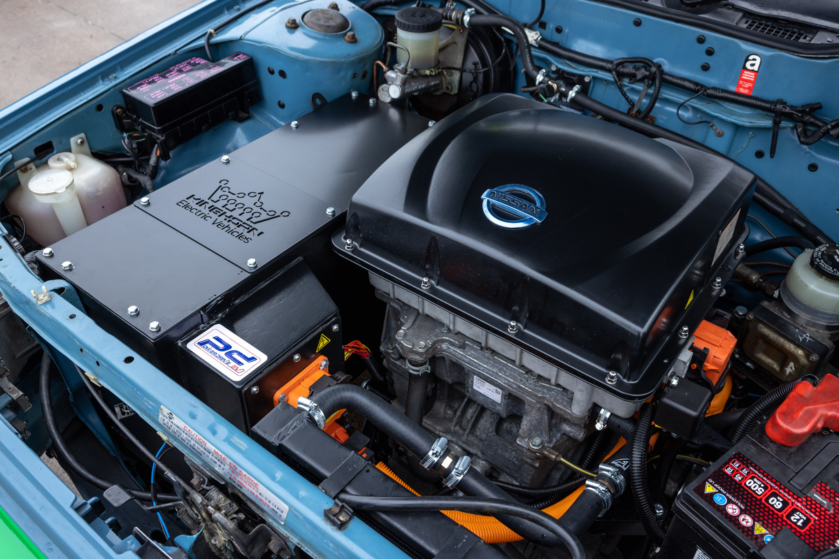 Nissan создал электромобиль Bluebird на основе модели LEAF