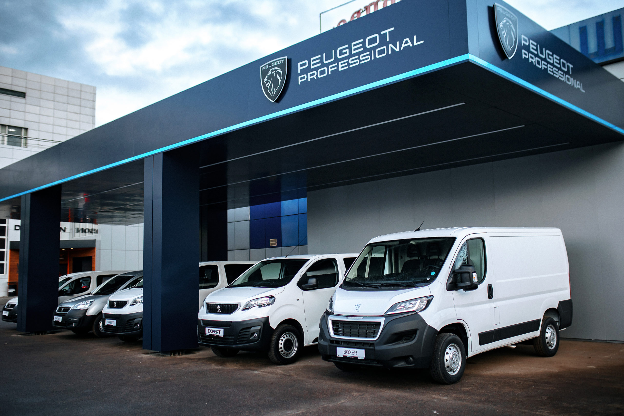 В Воронеже открылись ДЦ Opel, Citroёn и Peugeot Professional