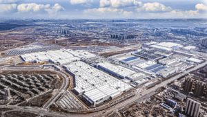 BMW расширяет производство