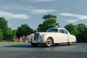 70 лет Bentley Continental