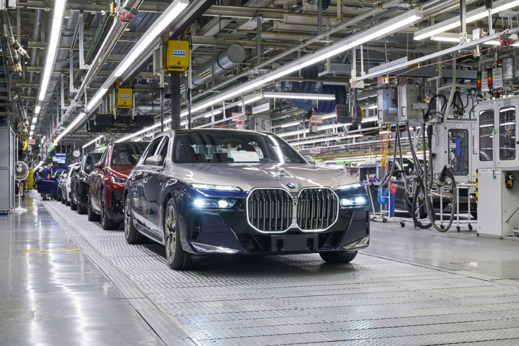 Новый BMW 7 серии 2022 года