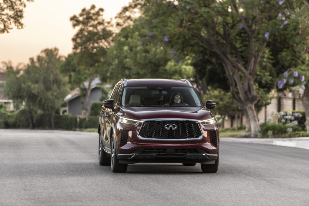 INFINITI QX60 2023 года подтверждает безопасность