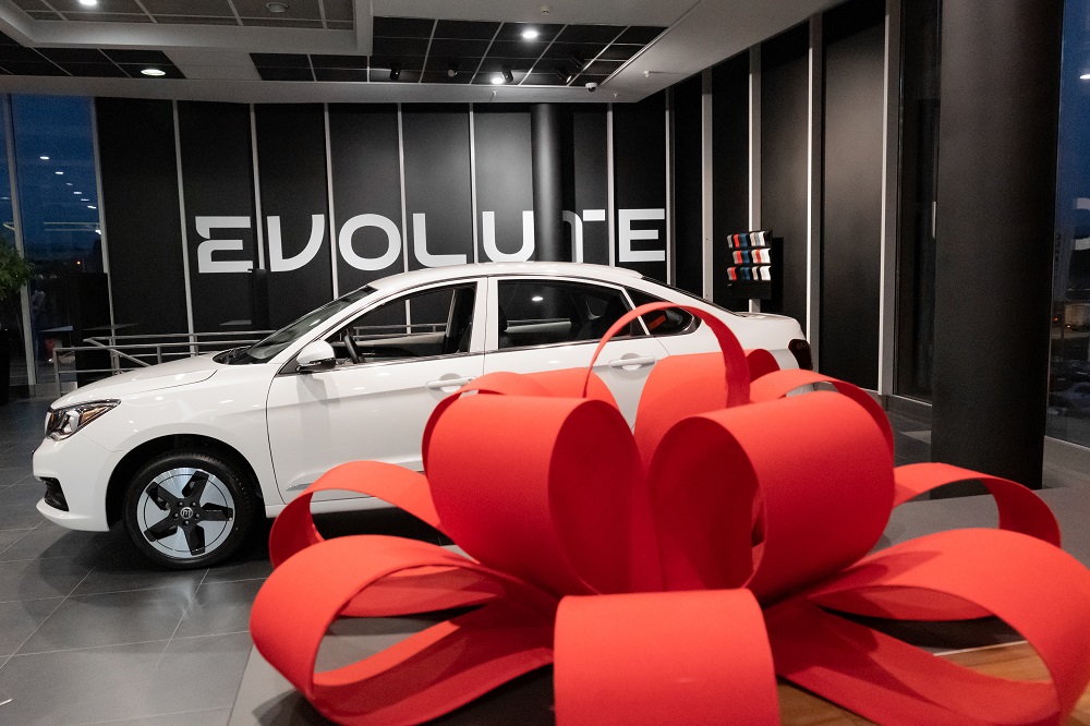 Первый серийный электрокар Evolute I-PRO выдан покупателю в АВИЛОН