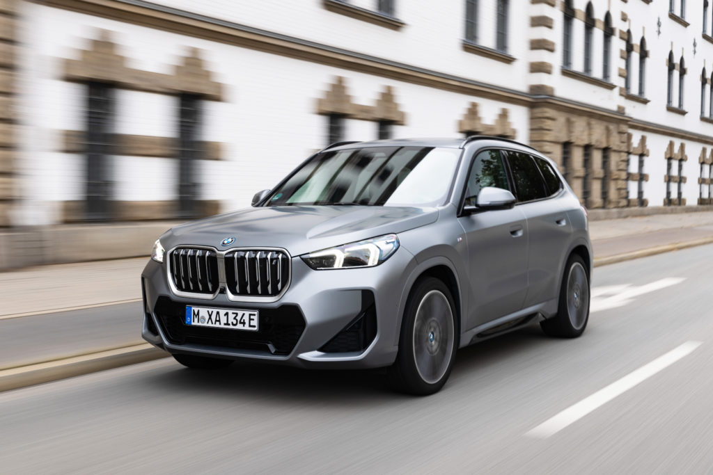 BMW удваивает продажи