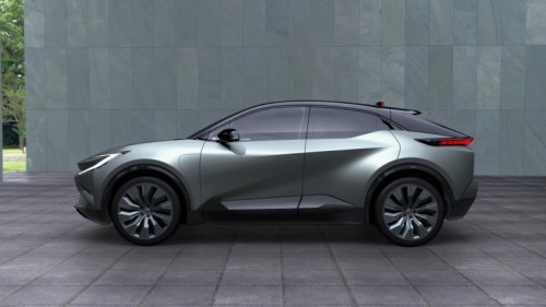 Премьера Toyota bZ Compact SUV Concept