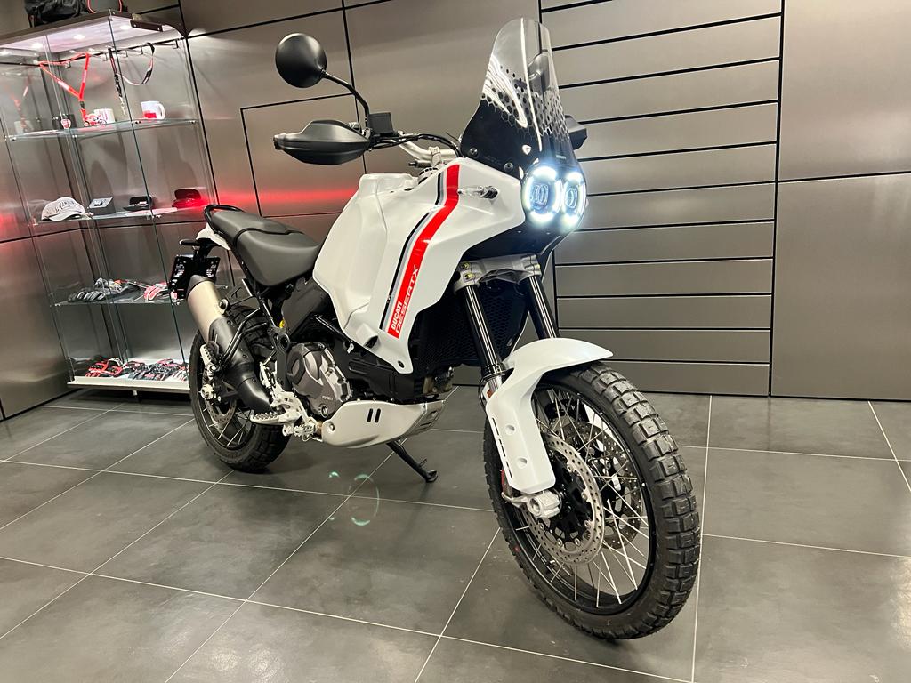 Новая модель Ducati DesertX поступила в продажу в АВТОДОМ