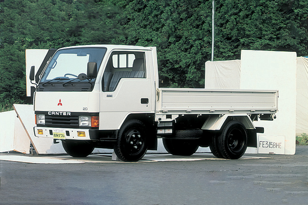 60 лет FUSO Canter