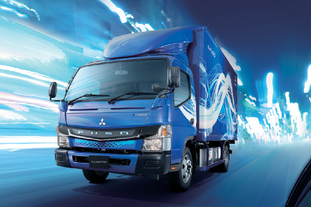 60 лет FUSO Canter