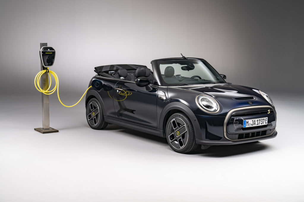 Электрокабриолет MINI Cooper SE Convertible