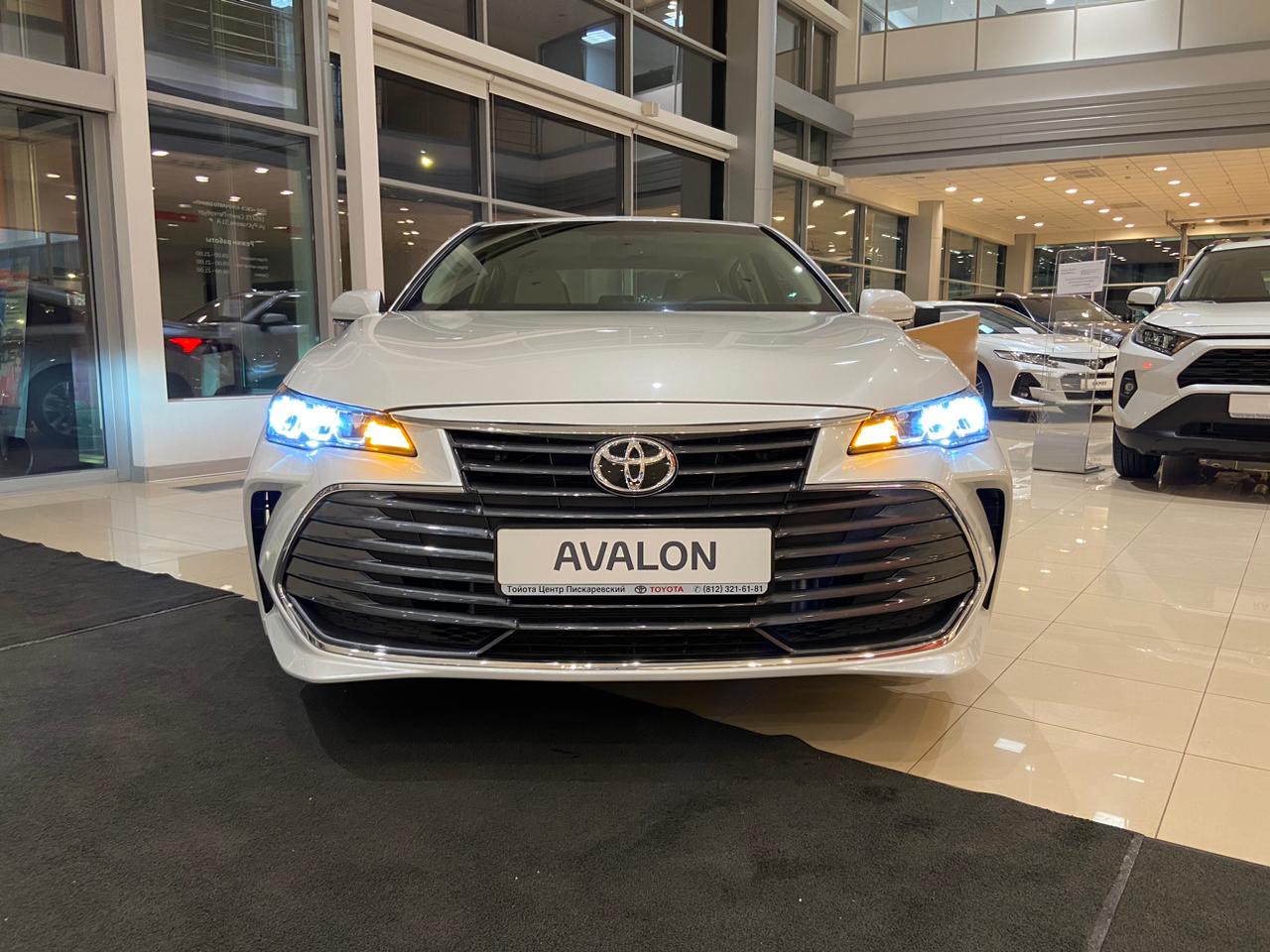 КЛЮЧАВТО презентует Toyota Avalon