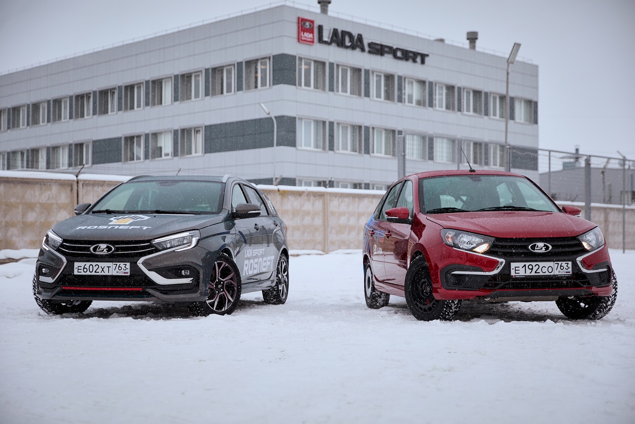 Представлены два спортивных прототипа LADA