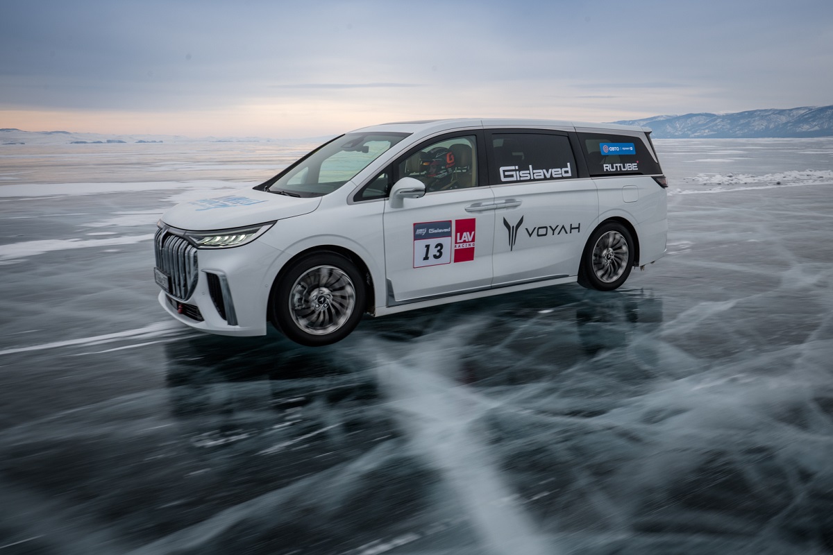 Три электрические модели VOYAH поставили официальные рекорды скорости на льду Байкала