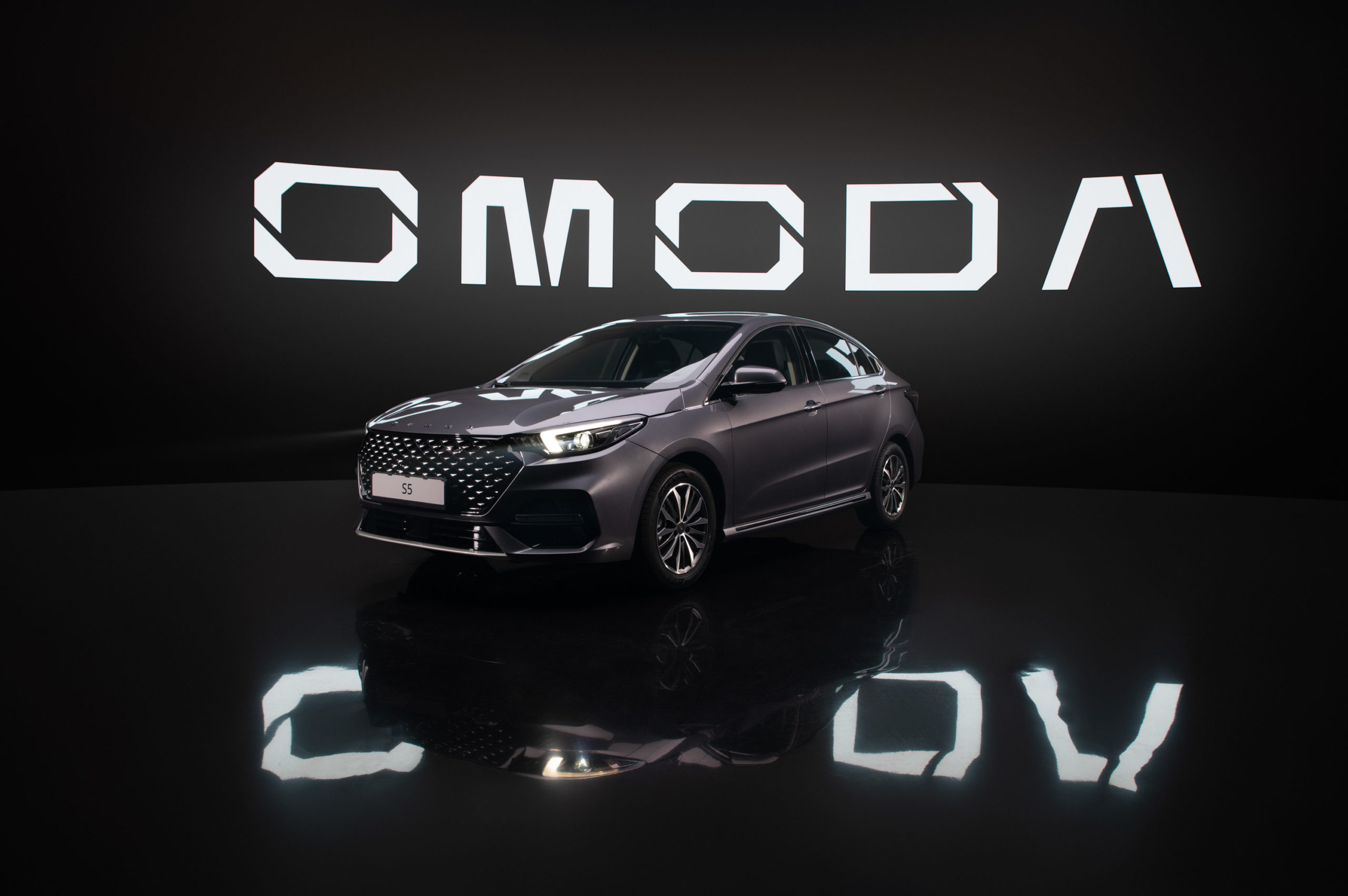 Cедан OMODA S5 скоро поступит в продажу в версии GT