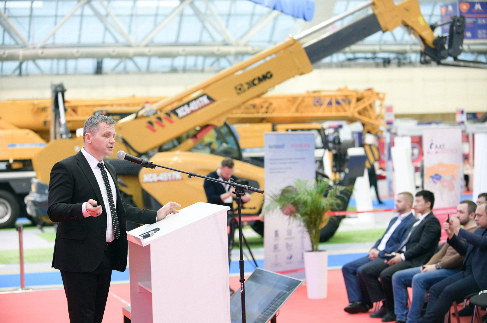 Выставка промышленного оборудования и инноваций из Китая China Machinery Fair пройдет с 30 октября по 1 ноября 2023 года в Москве в ЦВК «Экспоцентр».