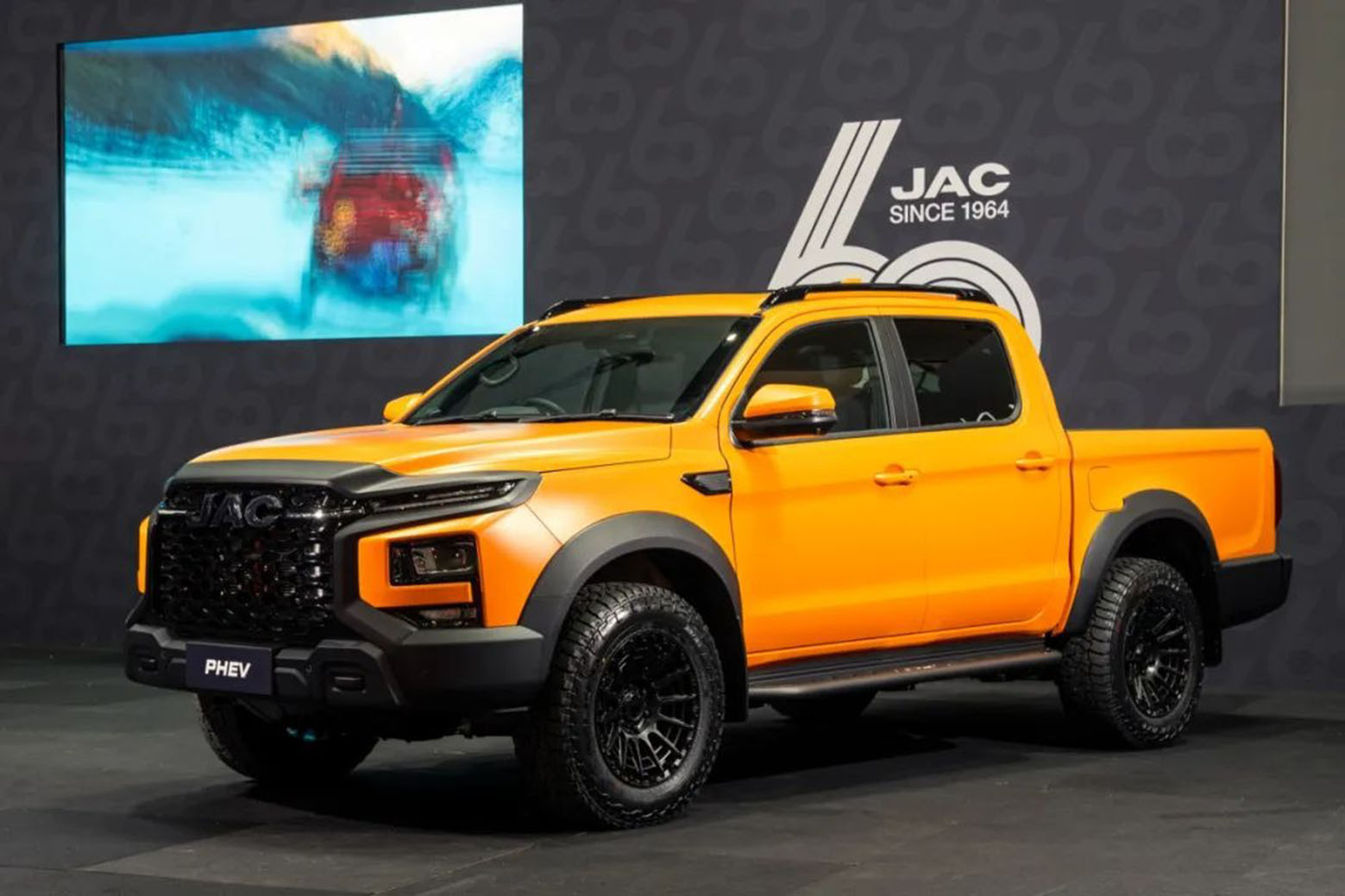 JAC T9 PHEV на автосалоне в Мельбурне
