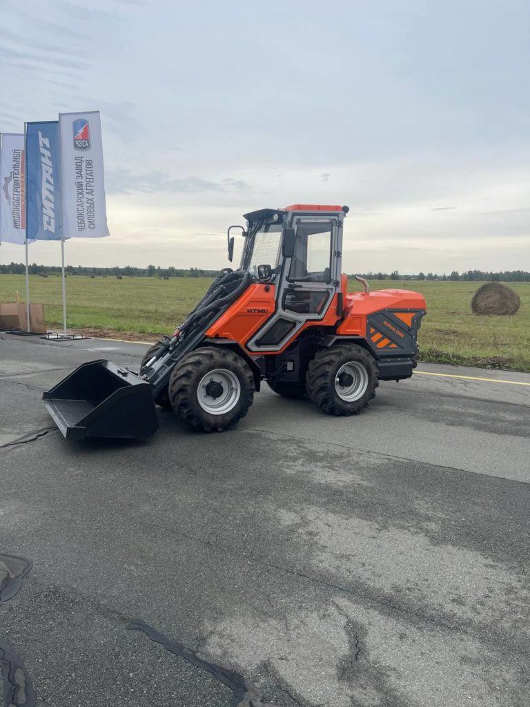 Мини-погрузчик Scarab-2500 Мини-погрузчик Scarab-2500