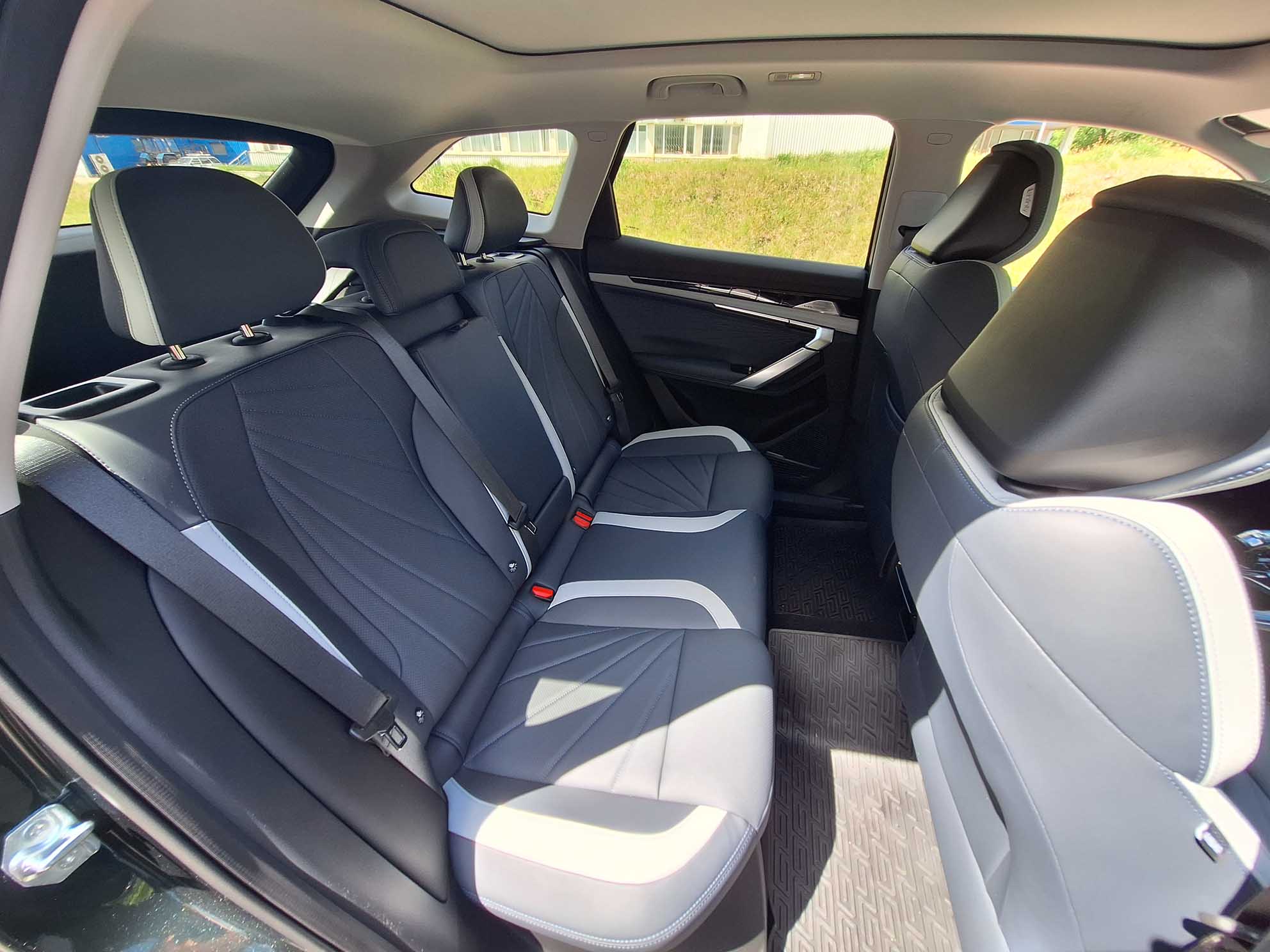 Geely Atlas: вторая версия зеленого Титана